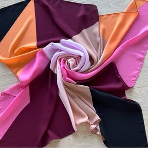 Chic Geometric Poly-blend Scarf in Pink and Orange